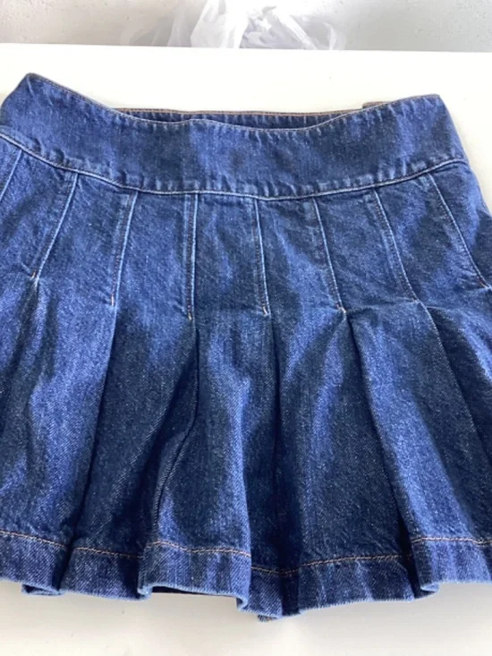 Alice And Olivia Jean Skirt - Picture 3 of 8